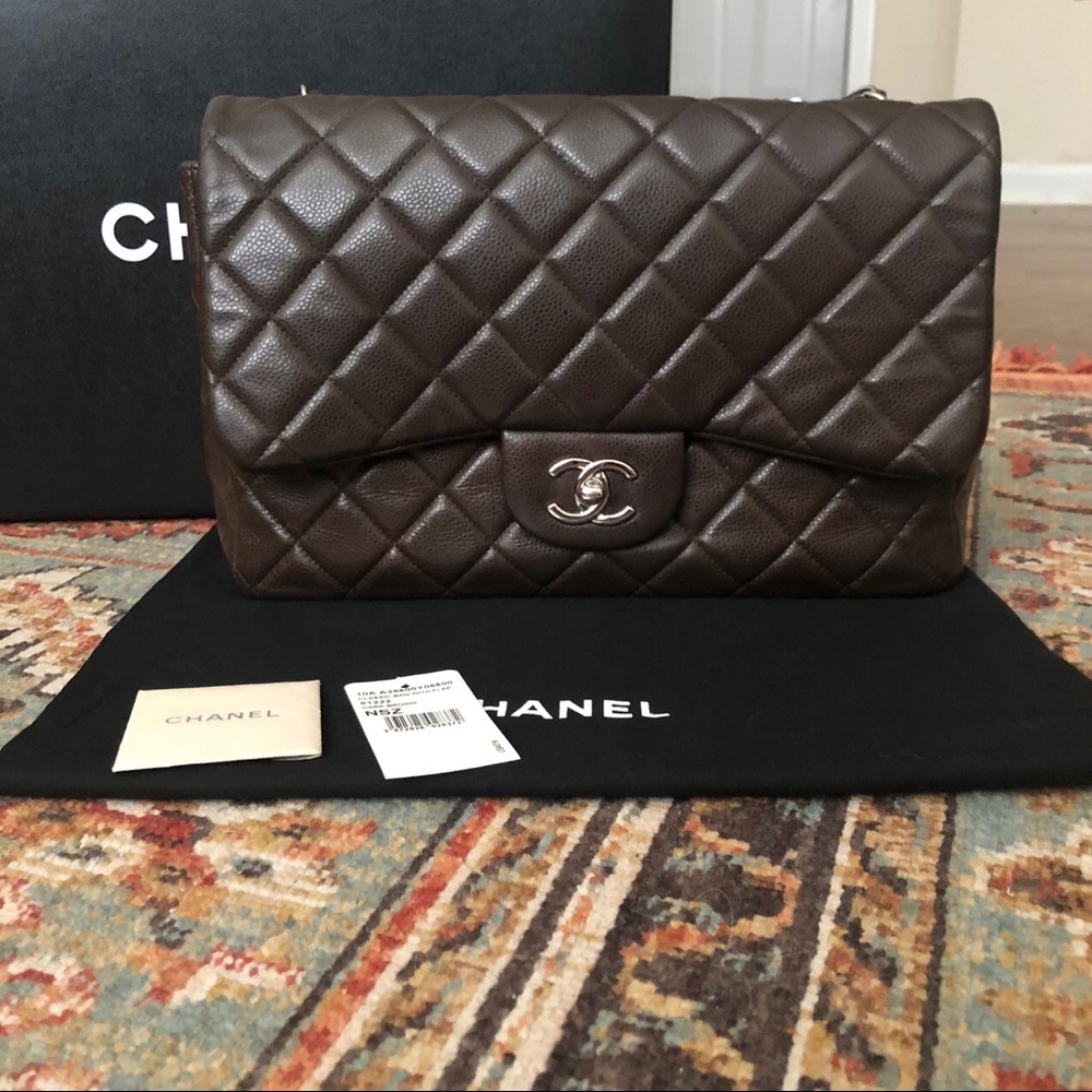SOLD**Chanel Classic Jumbo Caviar Single Flap Bag - Picture 3 of 16